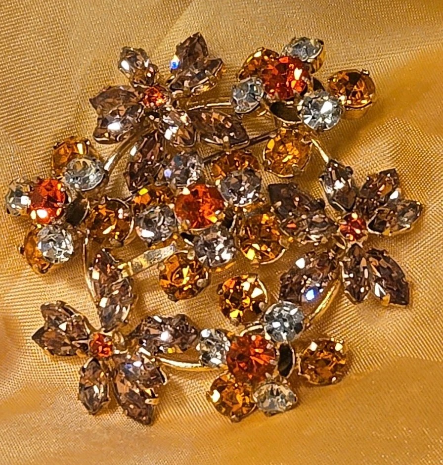 VINTAGE Made In Austria Faux Topaz Citrine Crystal Brooch Pin BRILLIANT!