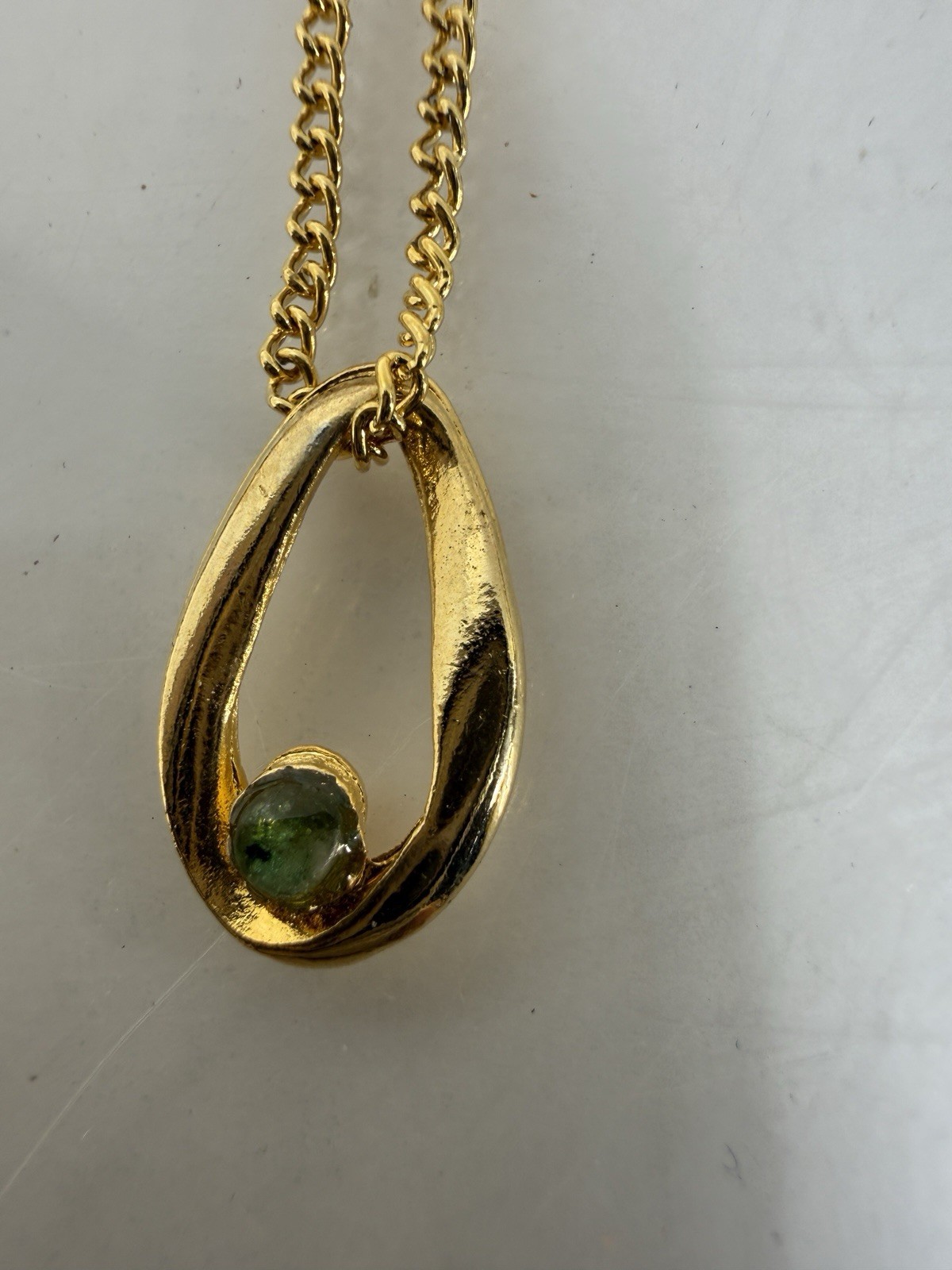 Vintage Princess House Genuine Emerald Pendant Necklace Gold Tone Original Box