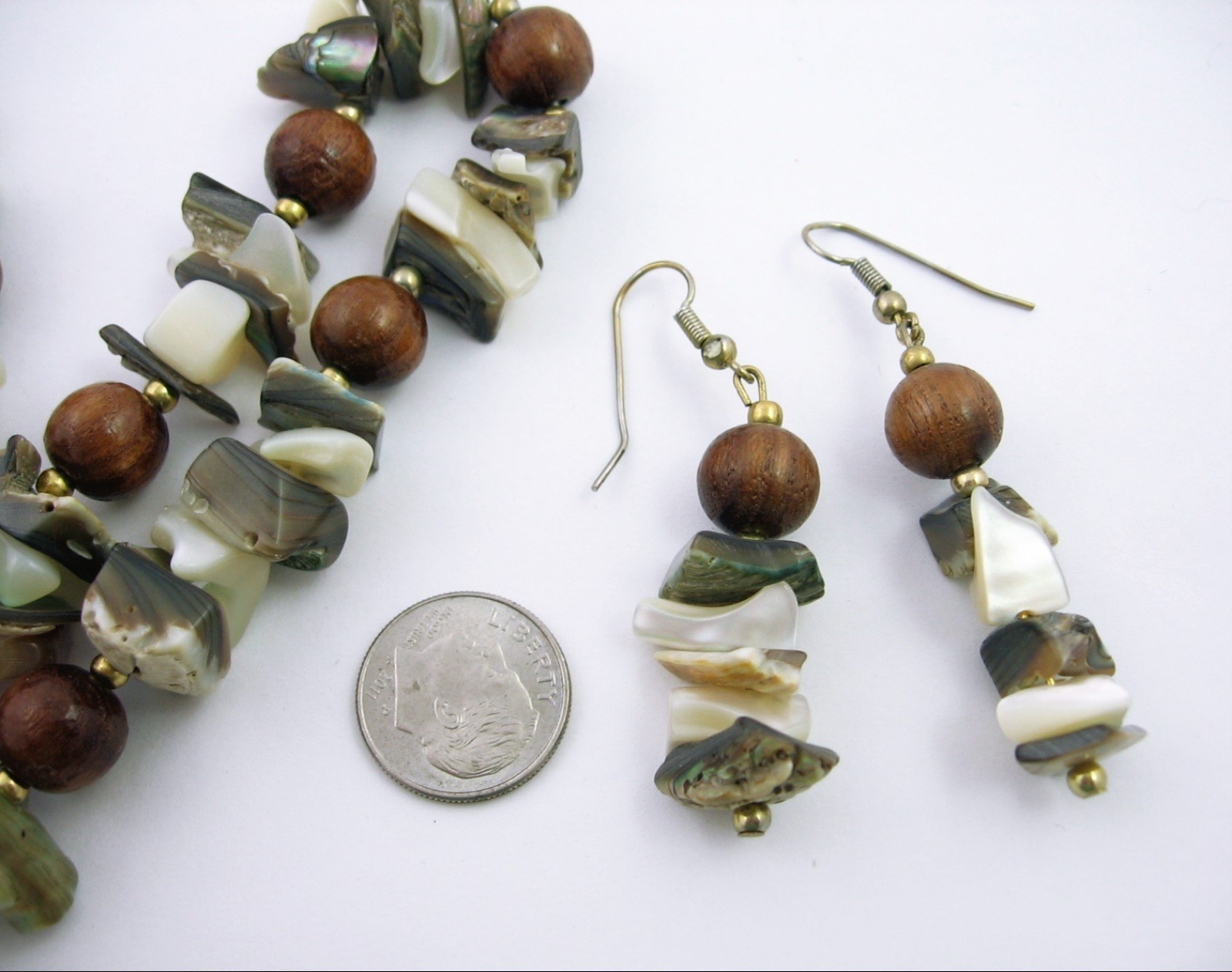 ABALONE SHELLS Seashells Chips & Pieces WOOD Beads NECKLACE & Earrings Set VTG