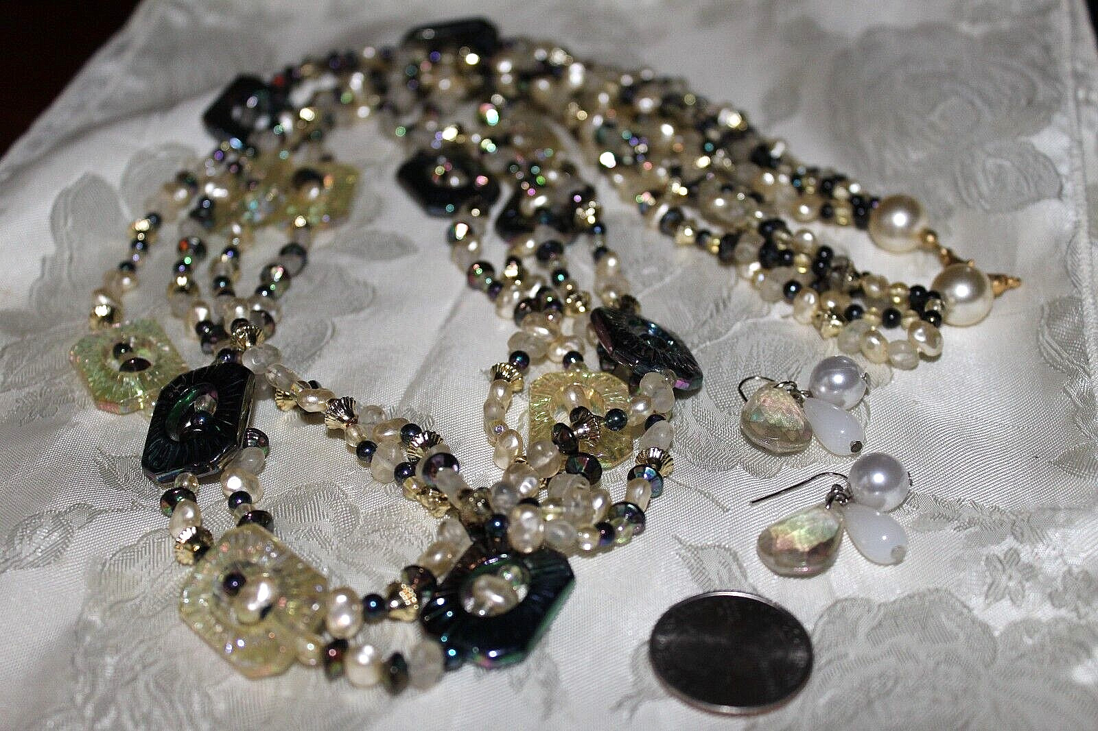 VTG 4 STRAND FAUX PEARL AND AB BEAD NECKLACE+HOOK DANGLE EARRINGS STUNNING