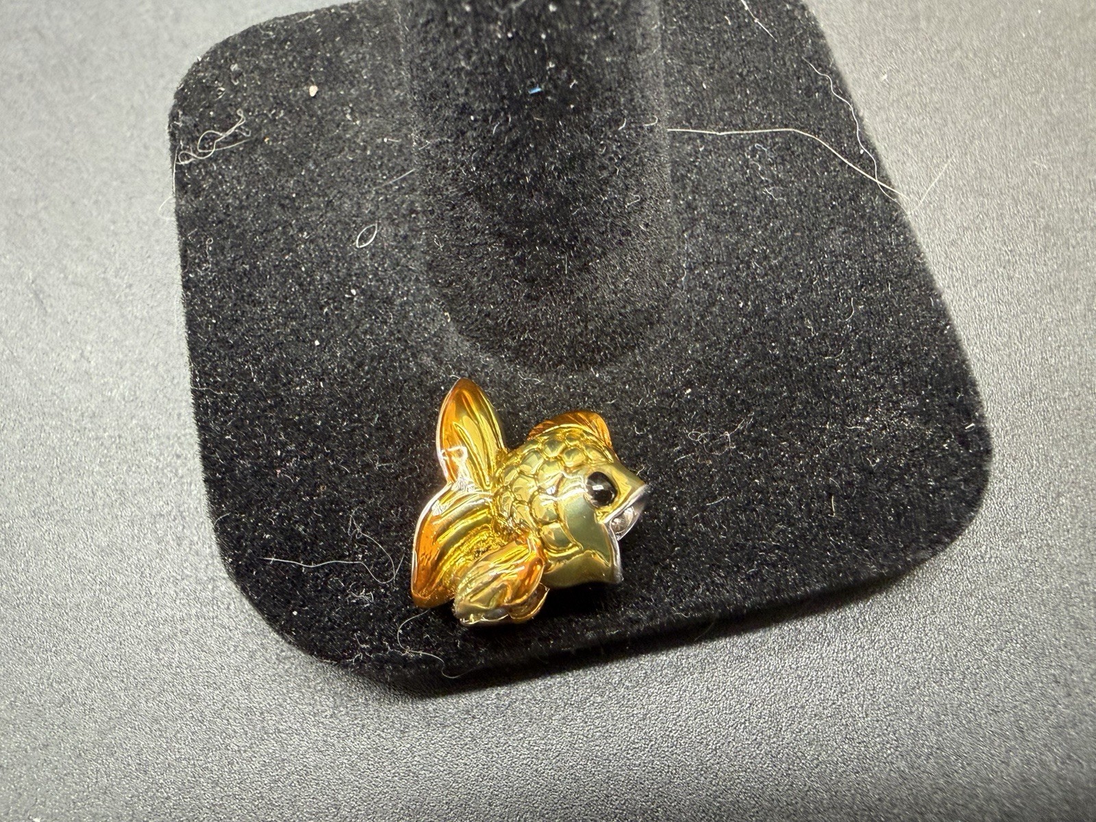 VTG Danbury Mint Charm Bracelet Bead Marked Slide On Charm Bead Goldfish