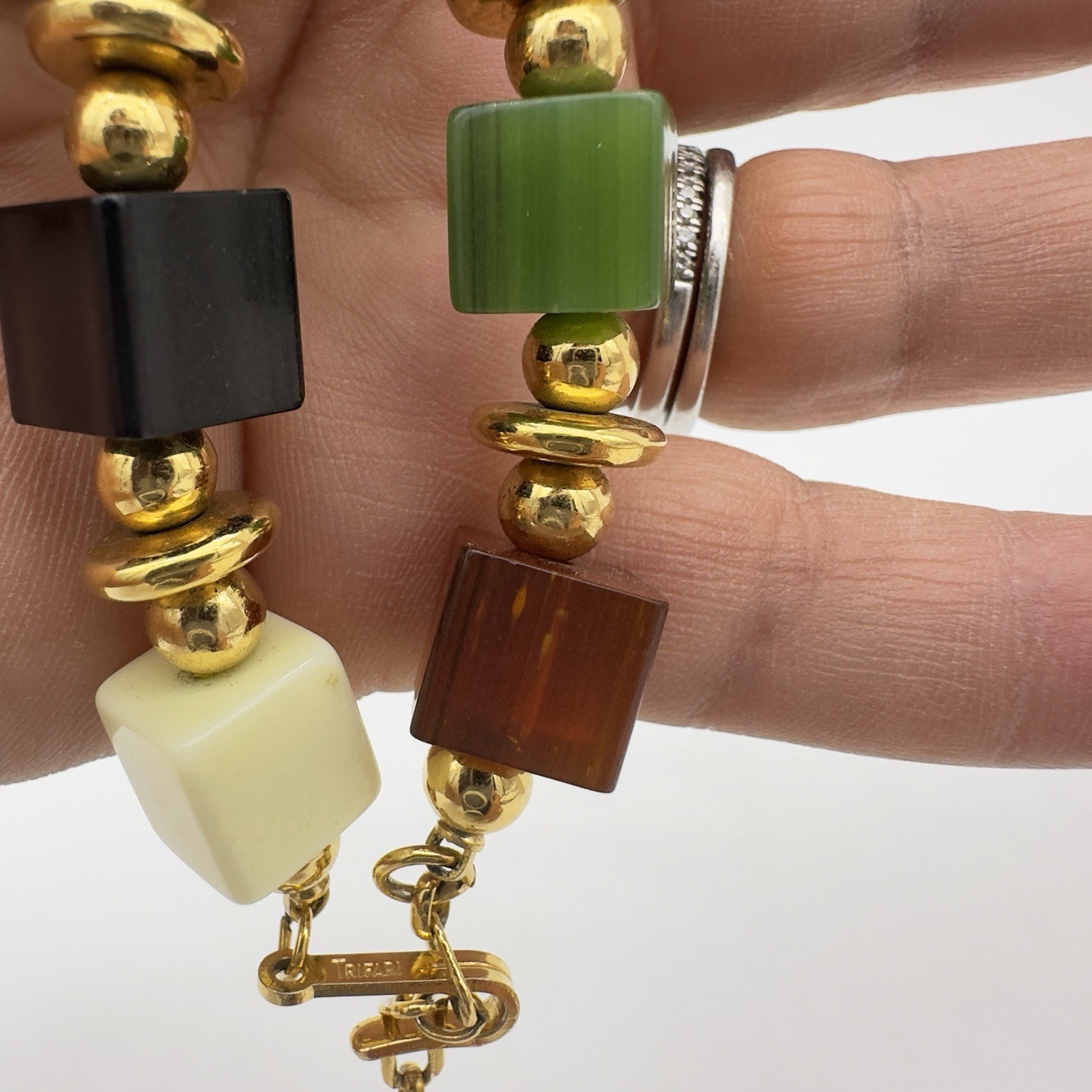 Vintage TRIFARI Necklace Mogul Jewel Tone Lucite Cube Bead Colar 18 Inch