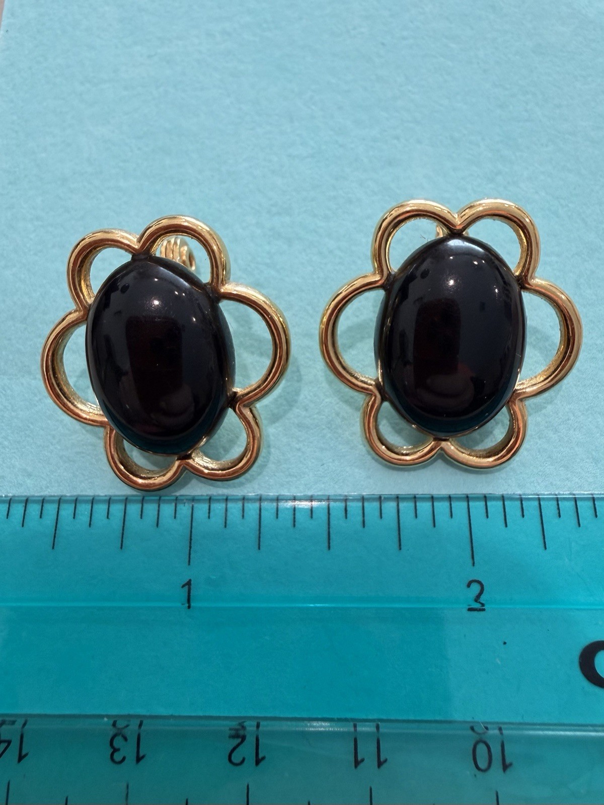 Monet Marvella Vintage Costume Jewelry Lot 10pc Brooches Clip-On Earrings
