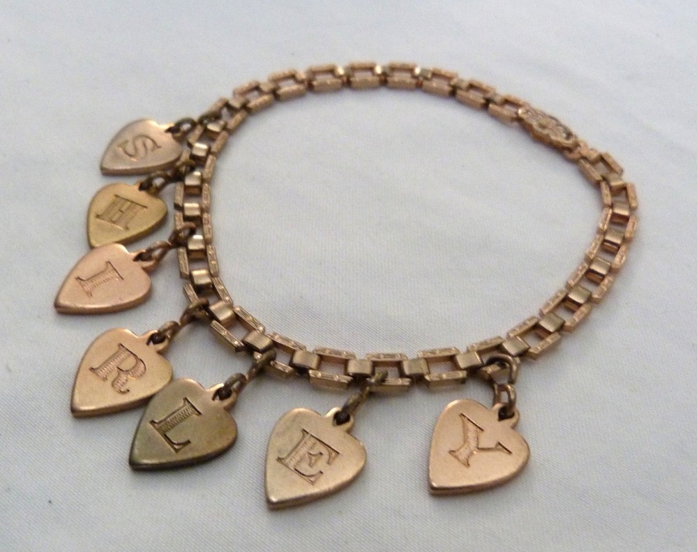 VTG 1940s VICTORIAN REVIVAL FANCY LINKS “SHIRLEY” HEART CHARMS BRACELET ~ 7 3/8″