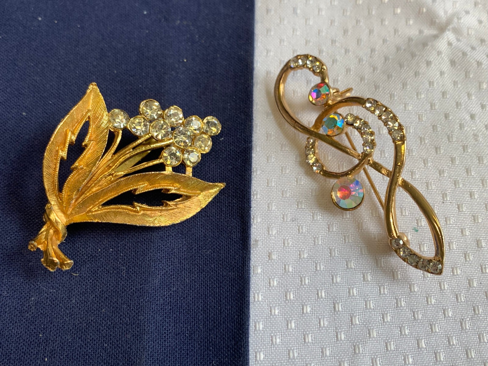 Vtg Brooch Lot DoneGal Barlow Napier Sarah Cov Avon Scatter Pins Costume Jewelry