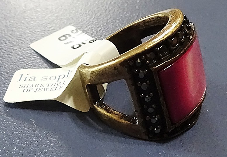 Lia Sophia Pink Panel Wide Band Ring – Size 5 – New With Tag