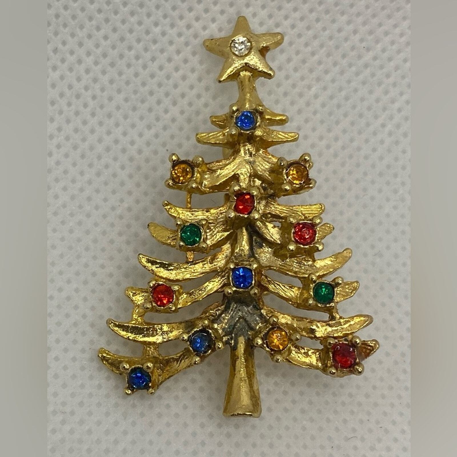 Vintage Rhinestone Gold ToneChristmas Tree Pin Brooch Approximately 2”