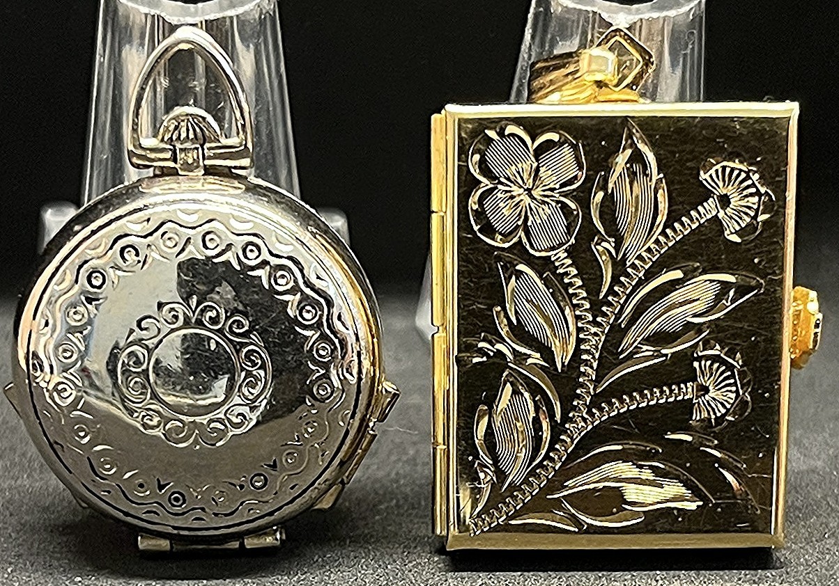 Vintage lot x2 locket photos “Coro” 4 photo way, Art Nouveau, amazing pieces