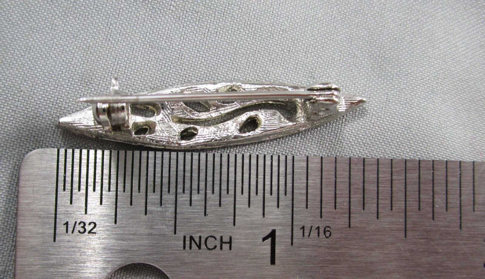 Vintage TACOA New in Box Silver Tone Clear Rhinestones Brooch Pin 6376