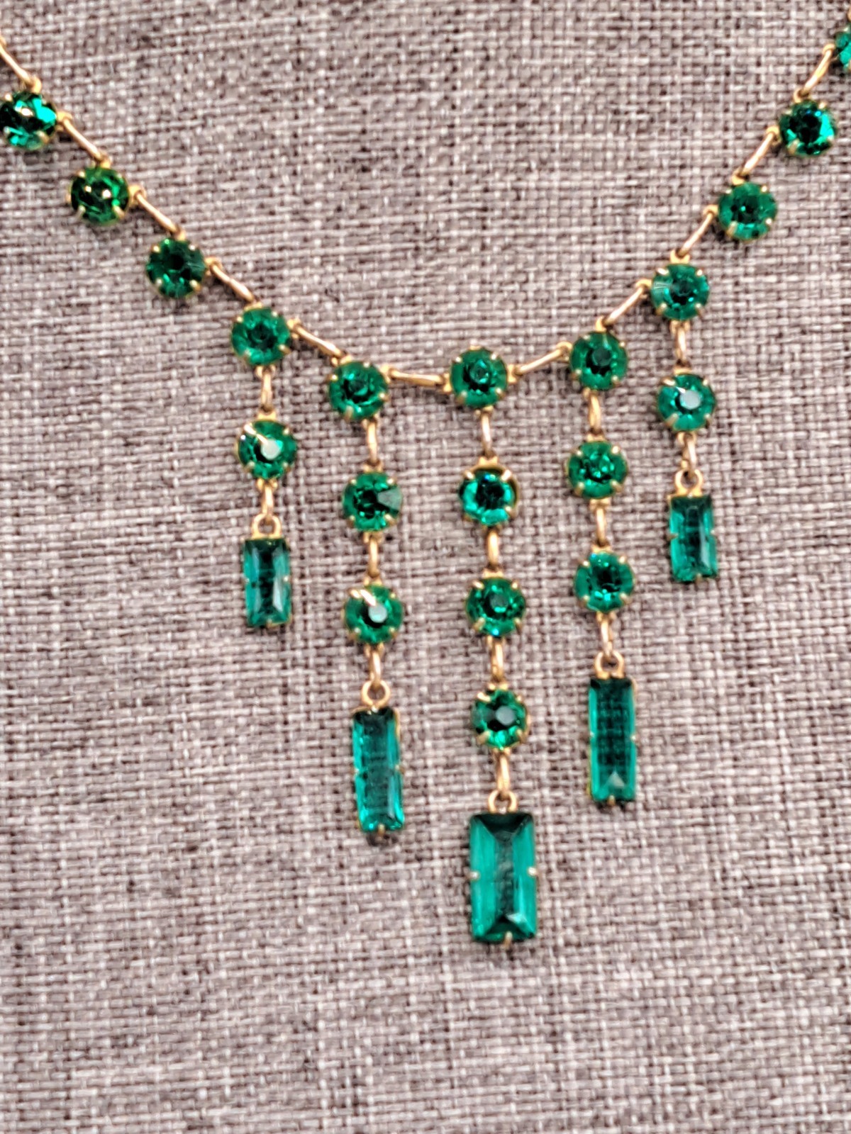 Vintage Art Deco Revival Green Glass Festoon Bib Necklace Gold Tone Fringe Drops