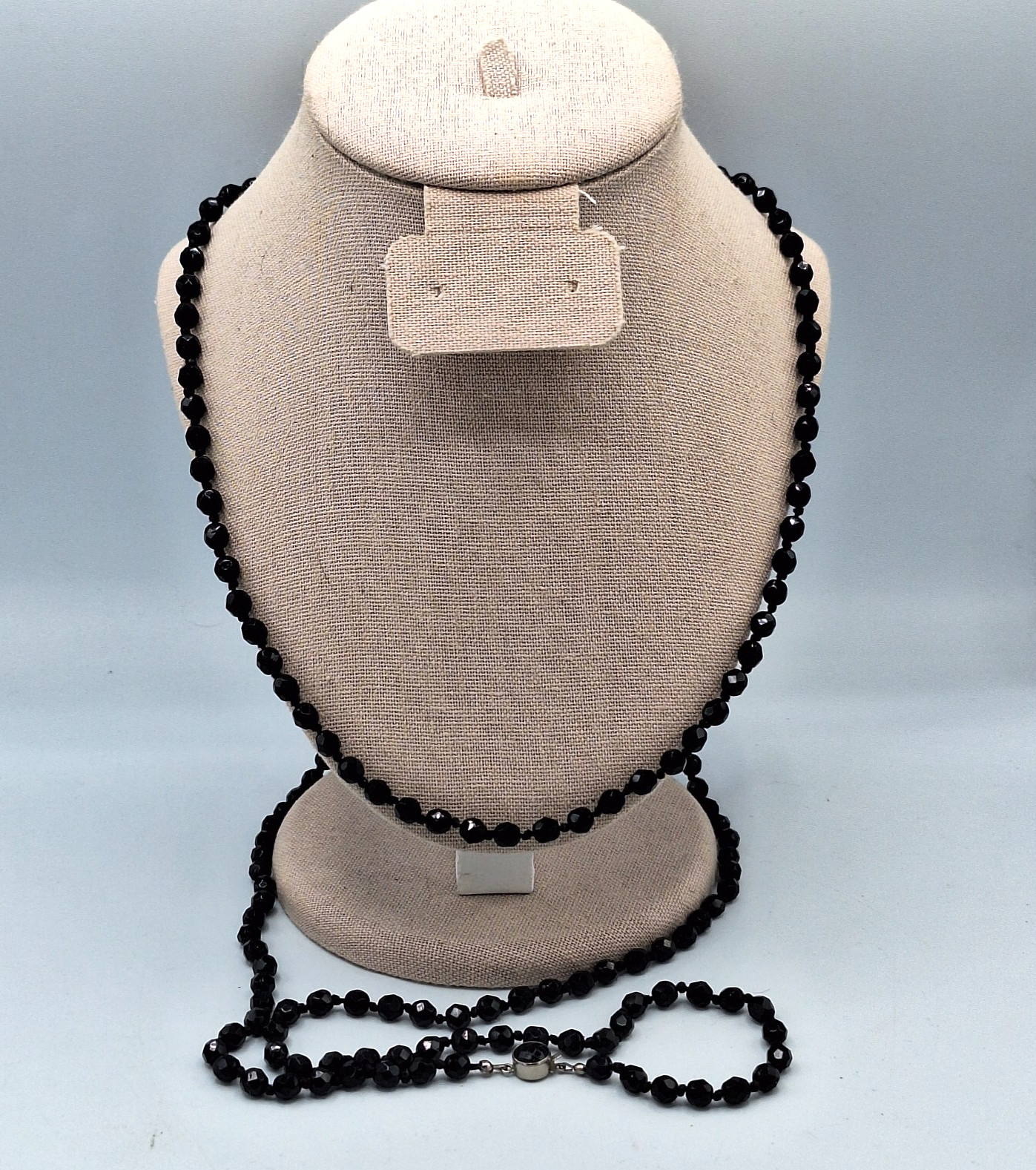 Vintage Austria Black Faceted Glass Bead Single Strand Necklace 58″ Knotted