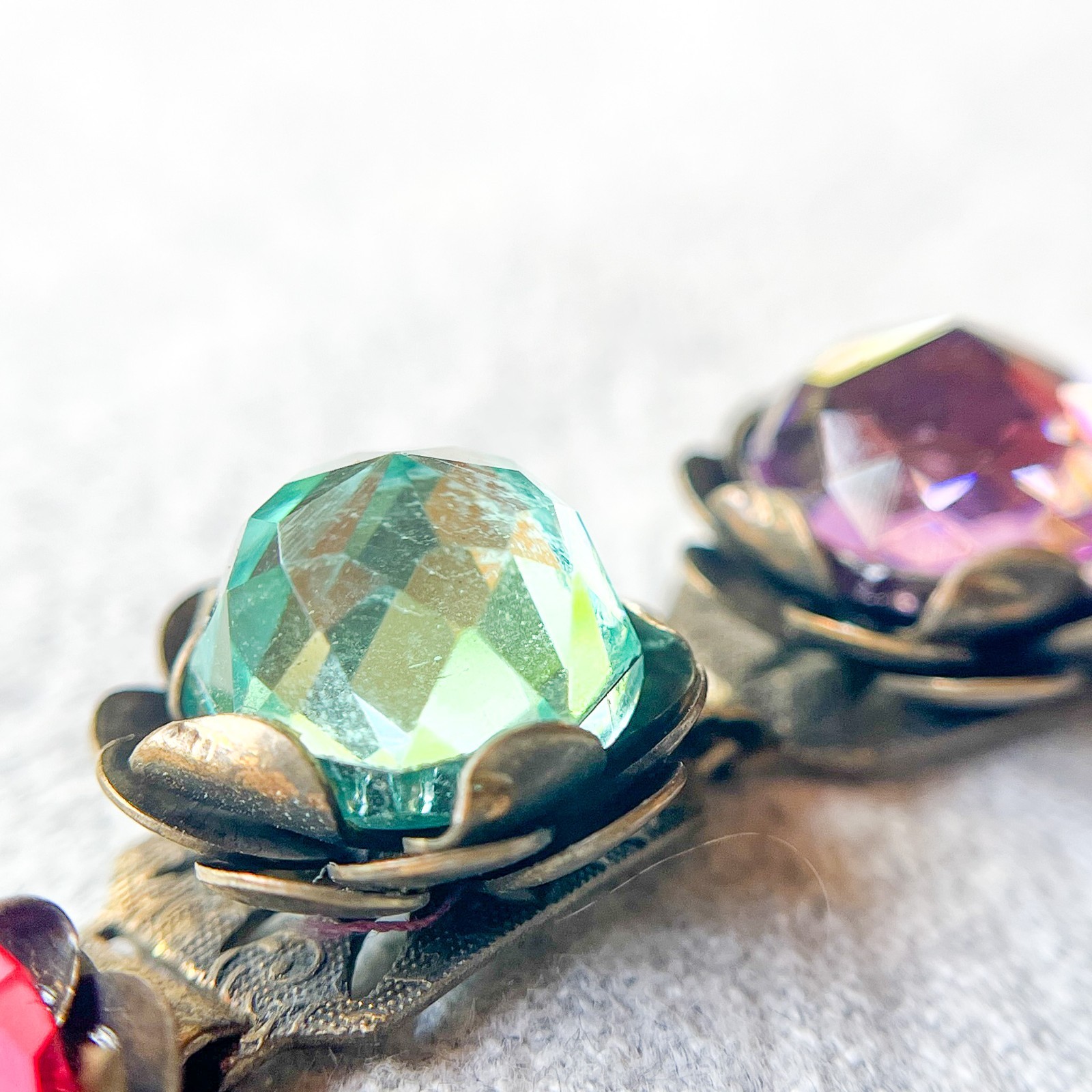Vintage Art Glass Rainbow Bracelet Faceted Crystal Floral Brass Tone Czech Style