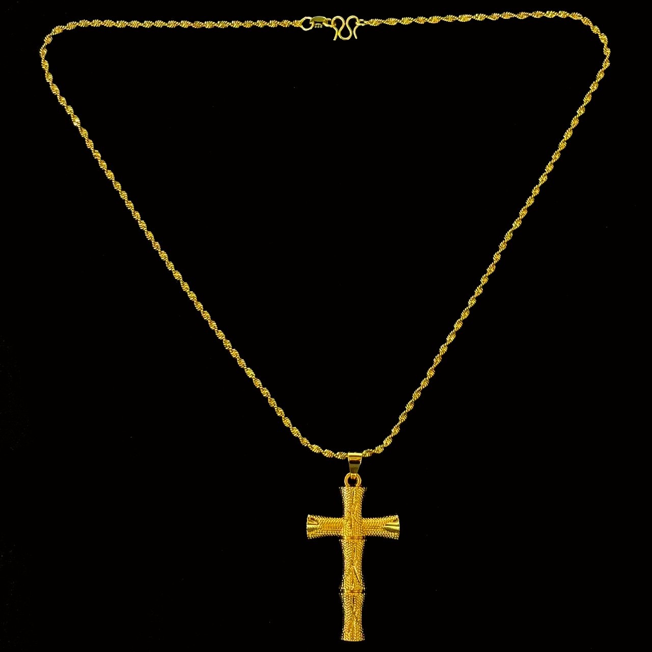 Golden Cross Pendant Necklace Gold-plated (NOT SURE) marked ‘999’, 17 inch