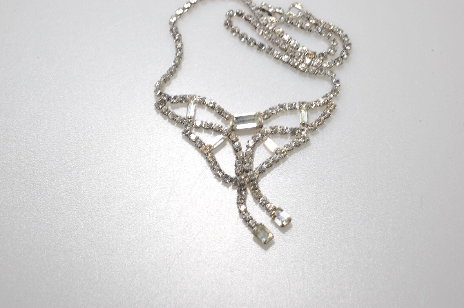 Vtg Rhinestone Necklace choker 15″ clear dangle drop classic GLAM RA2