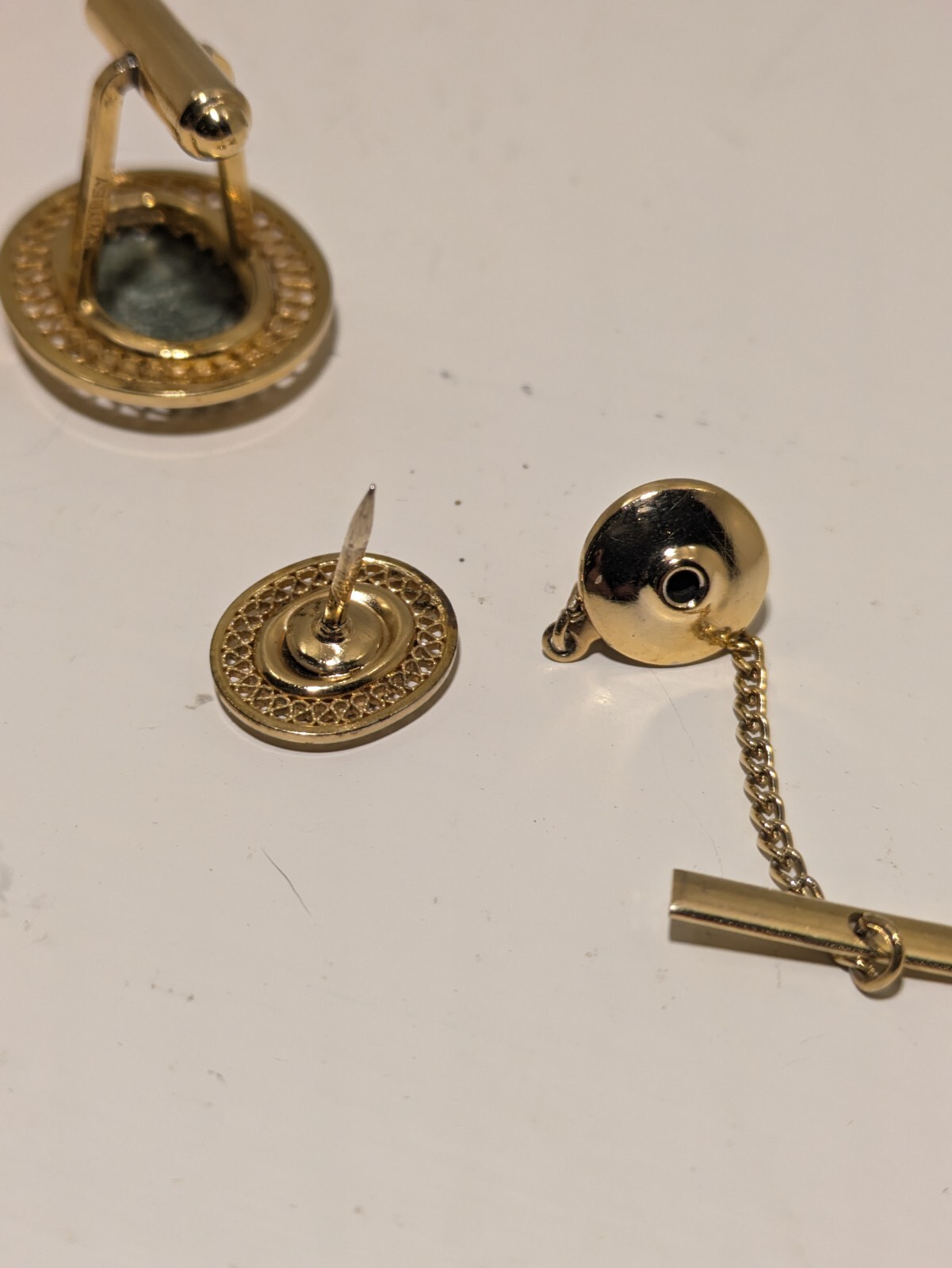 Mid-Century Hadley Cufflinks And Tie Tack Pin Green Glass Rhinestone Gold-tone
