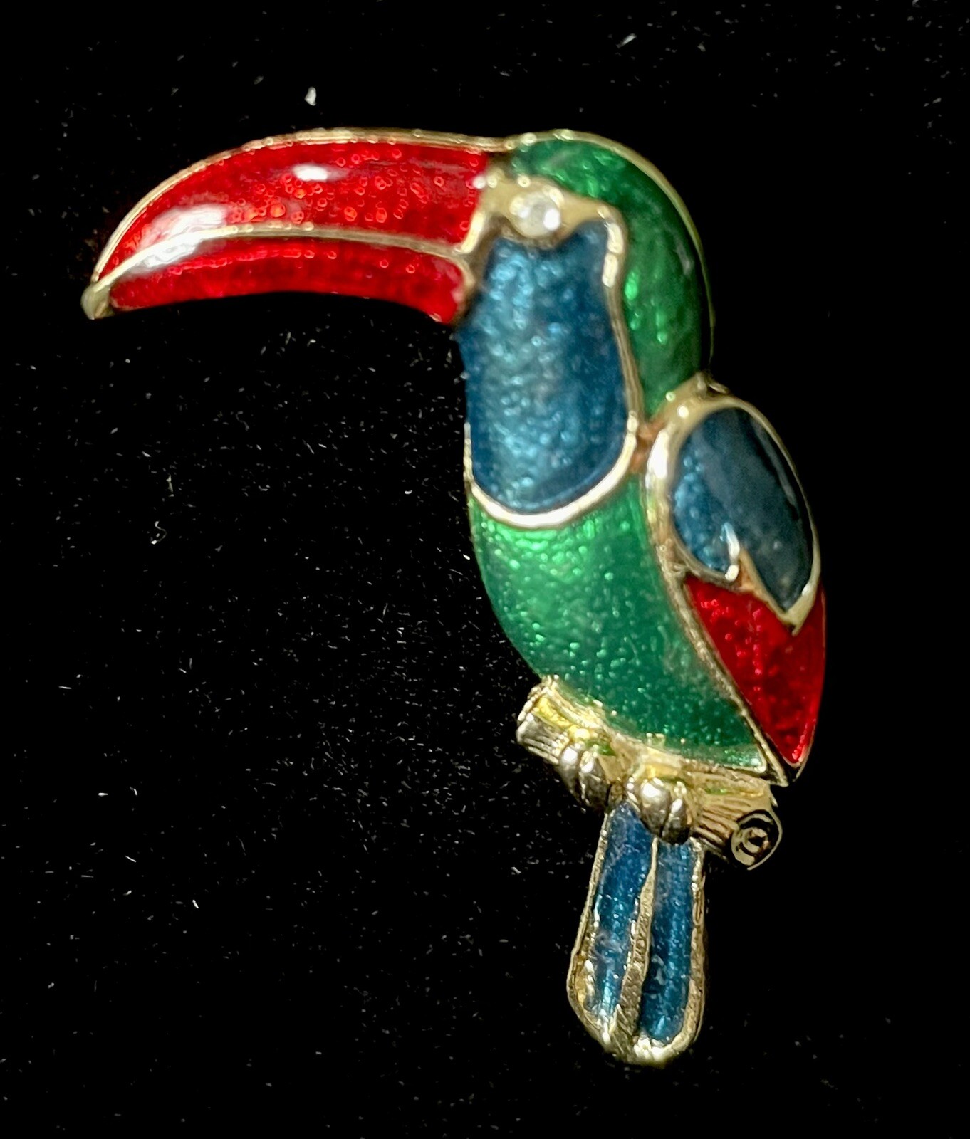 Vintage Enamel Brooch Colorful Toucan Bird Pin with Red Beak Safety Clasp