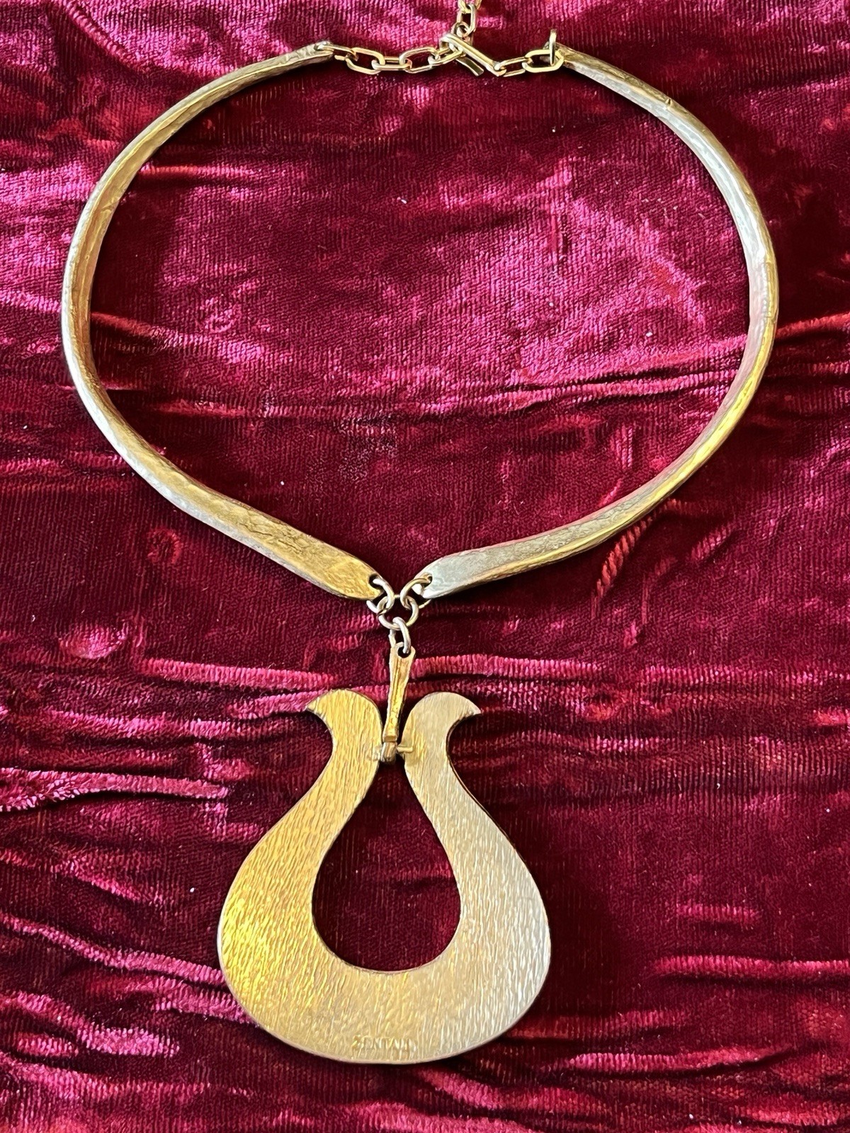 Vtg Robert Zentall Necklace Choker Hammered Gold Tone Pendant Designer Signed