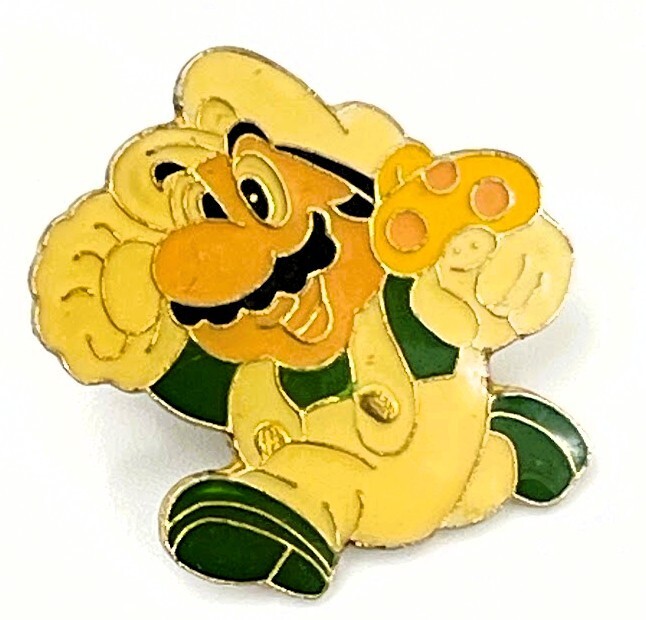 Nintendo Super Mario Bros Luigi 1988 Vtg Button Pin Brooch