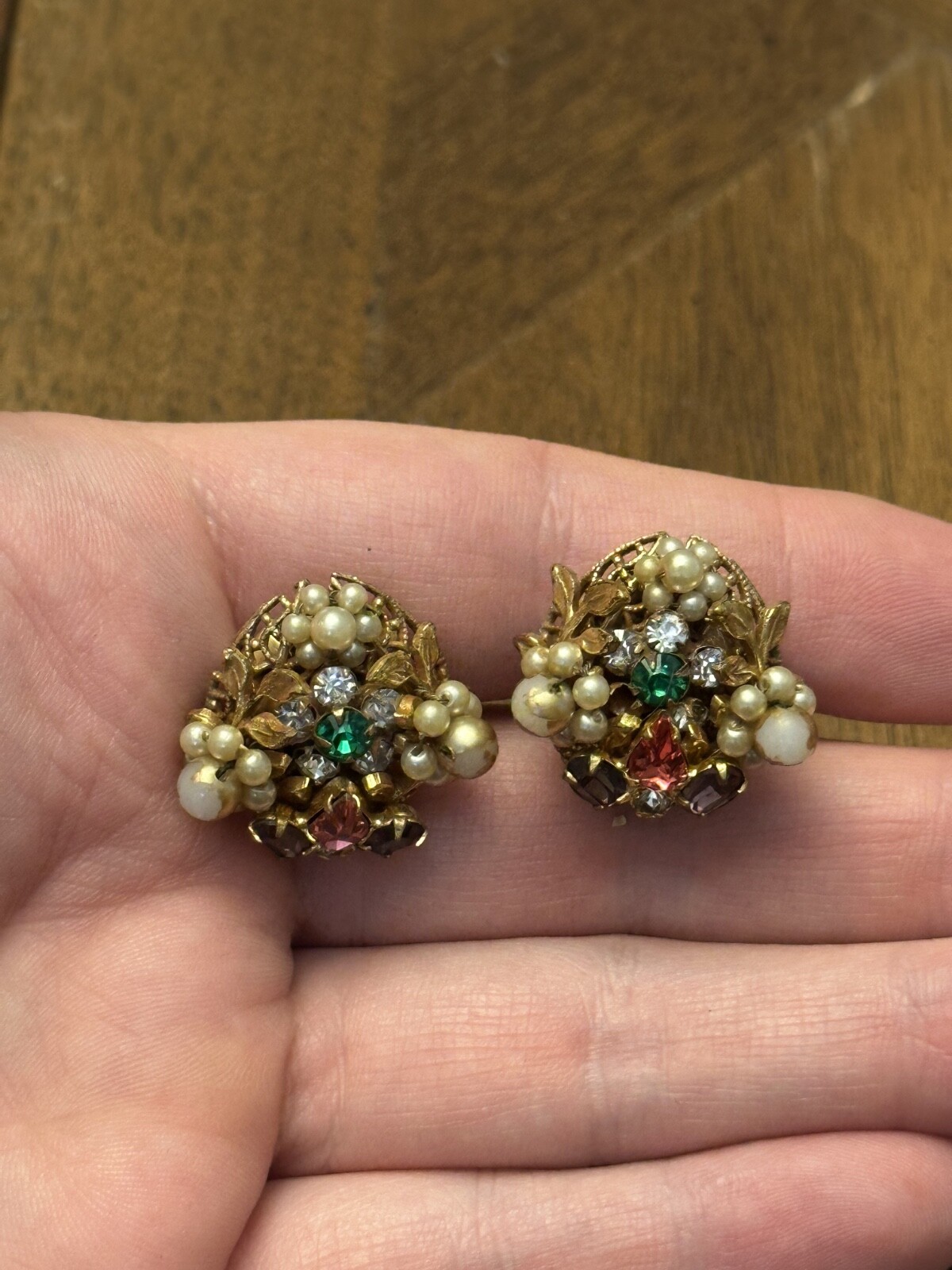 Vintage Original By Robert Faux Pearl & Rhinestone Cluster Stud Earrings Nice!