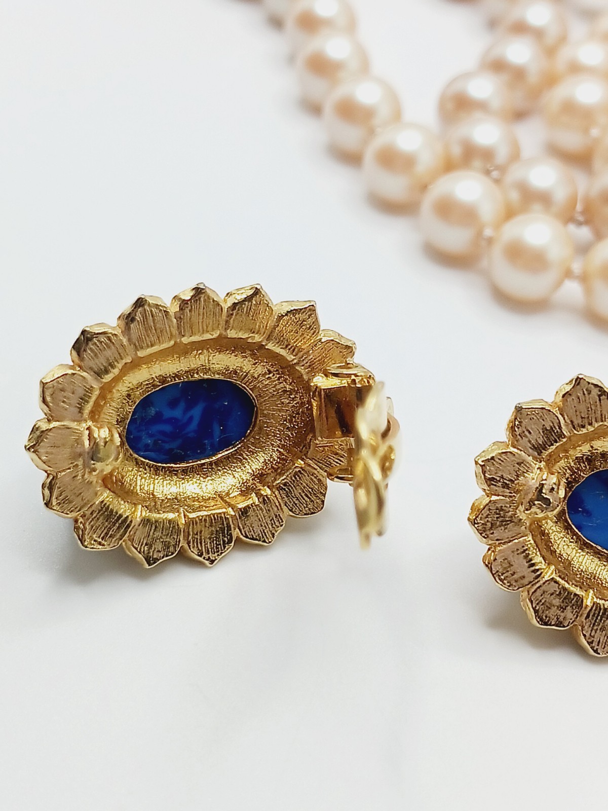Vintage Set faux Lapis Lazuli mottled Glass Necklace pearl dome cabochon mogul