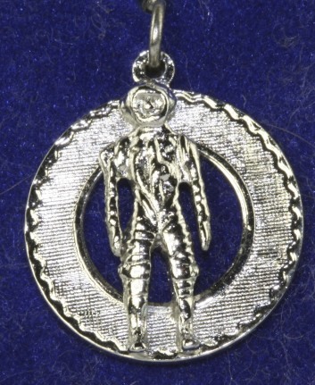 VINTAGE STERLING SLVER ASTRONAUT COSMONAUT CHARM
