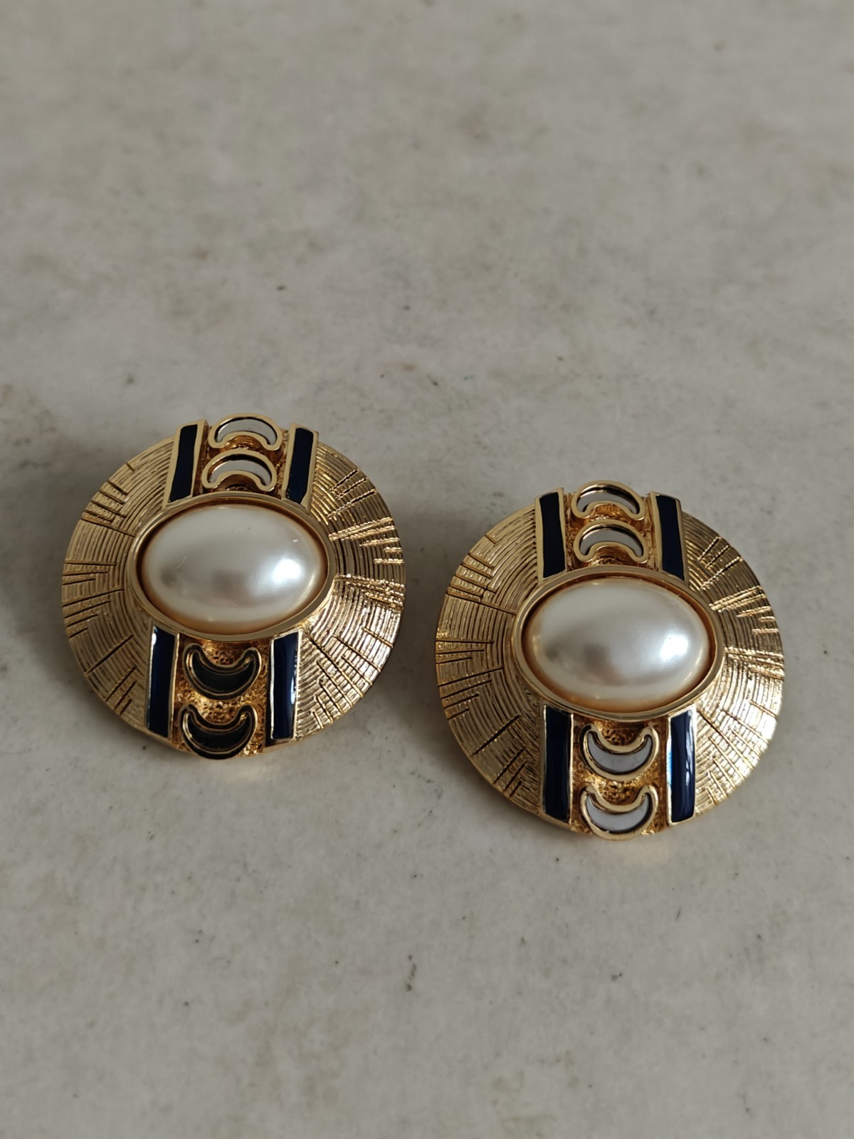Vintage Orena Paris Faux Mabe Pearls Enamel Earrings Matte Yellow Gold New