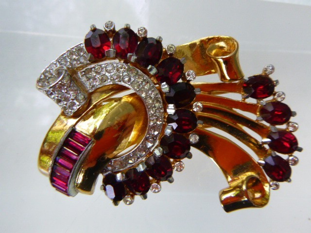 Vintage Large Coro Fur Dress Clip Foiled Ruby Rhinestone Gold Plate Brooch 1920’