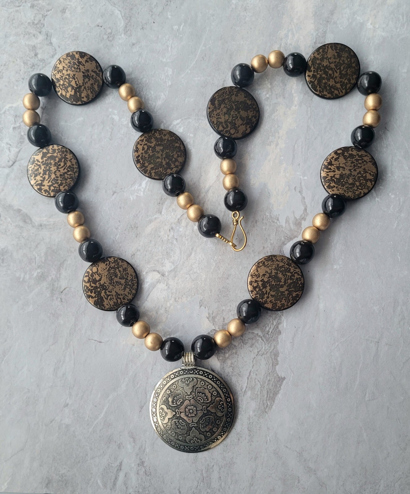 VTG ARTISAN LONG BEADED STATEMENT NECKLACE GLASS & LUCITE BEADS BOHO