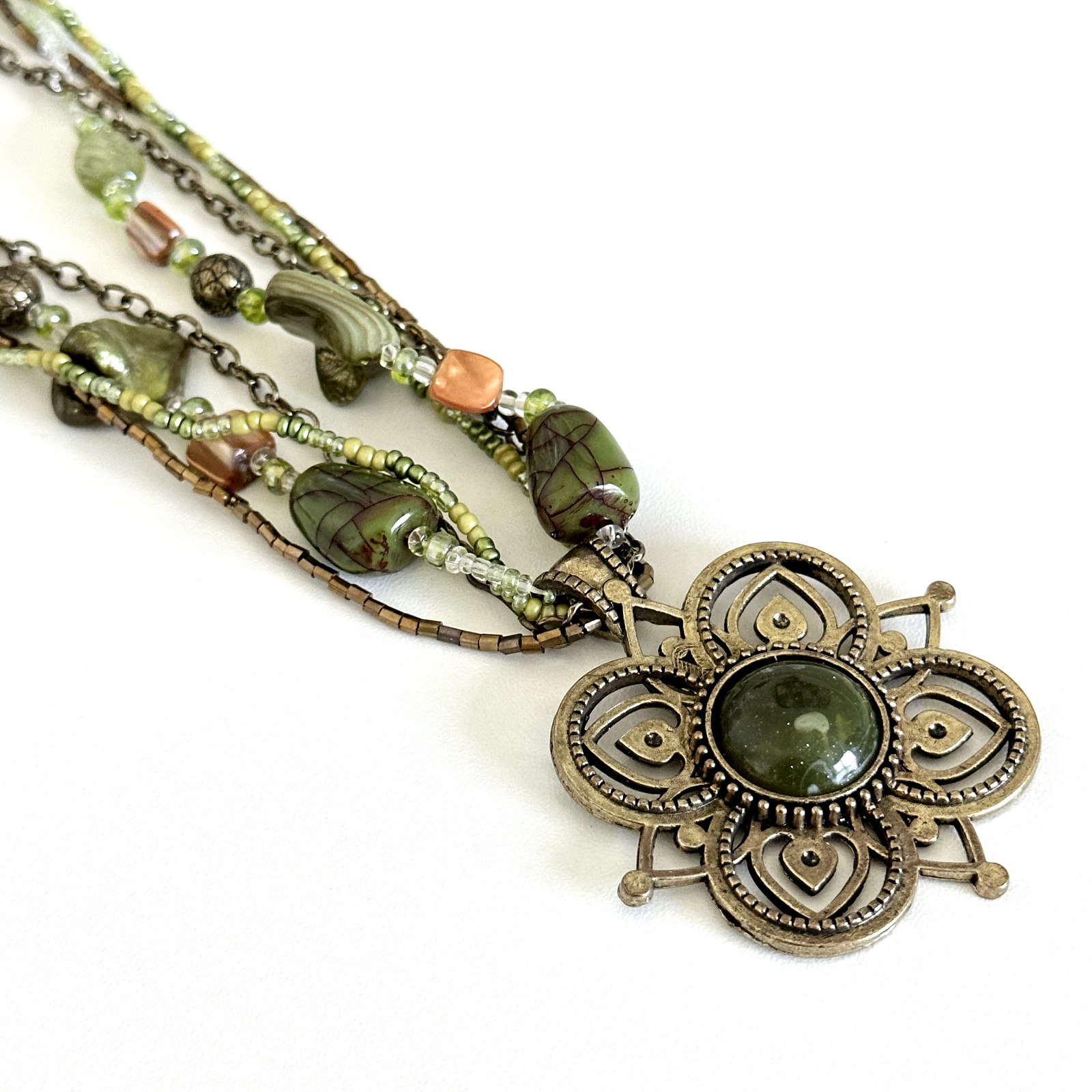 Ladies Green Mother Of Pearl Multicolor Glass Multi Strand Flower Necklace 19″