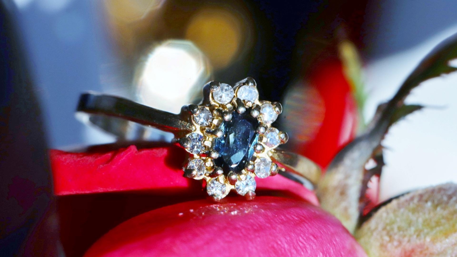 14k yellow gold size 5.75 ring 0.35ct natural, treated sapphire diamond 1.83gr