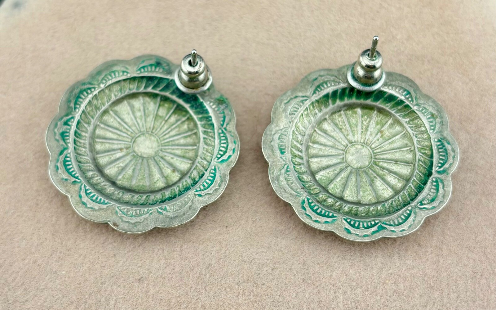 Vintage South Western Cabochon Earrings 1″