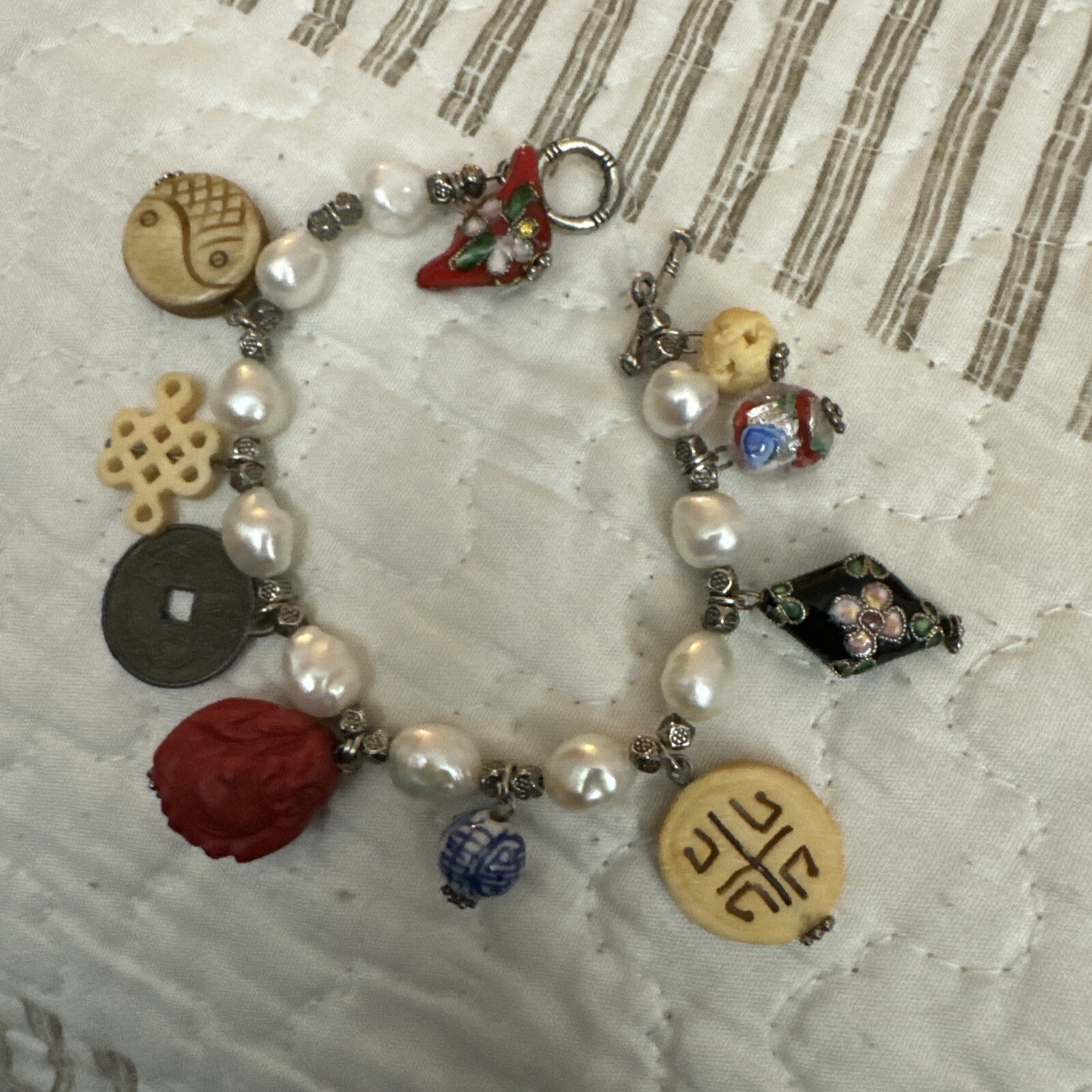 Vintage Charm Pearl Bracelet Asian Oriental Theme Chunky Loaded Rare 7 1/2”