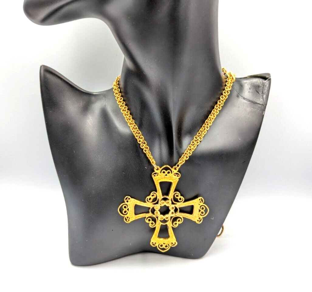 Vintage Statement Filigree Big Cross Necklace Gold Tone Hook Clasp 16″