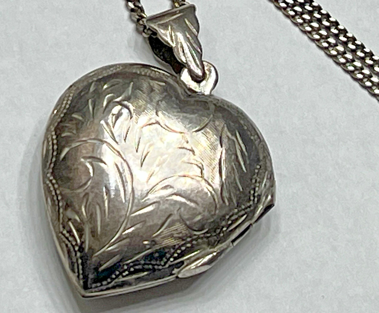 Sterling Silver Heart Necklace Pendant Puffy Locket Chain 925 Vintage Signed US