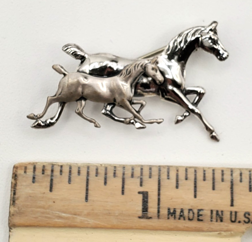 Vintage Sterling Silver Equestrian Horse & Pony Running Beau Brooch