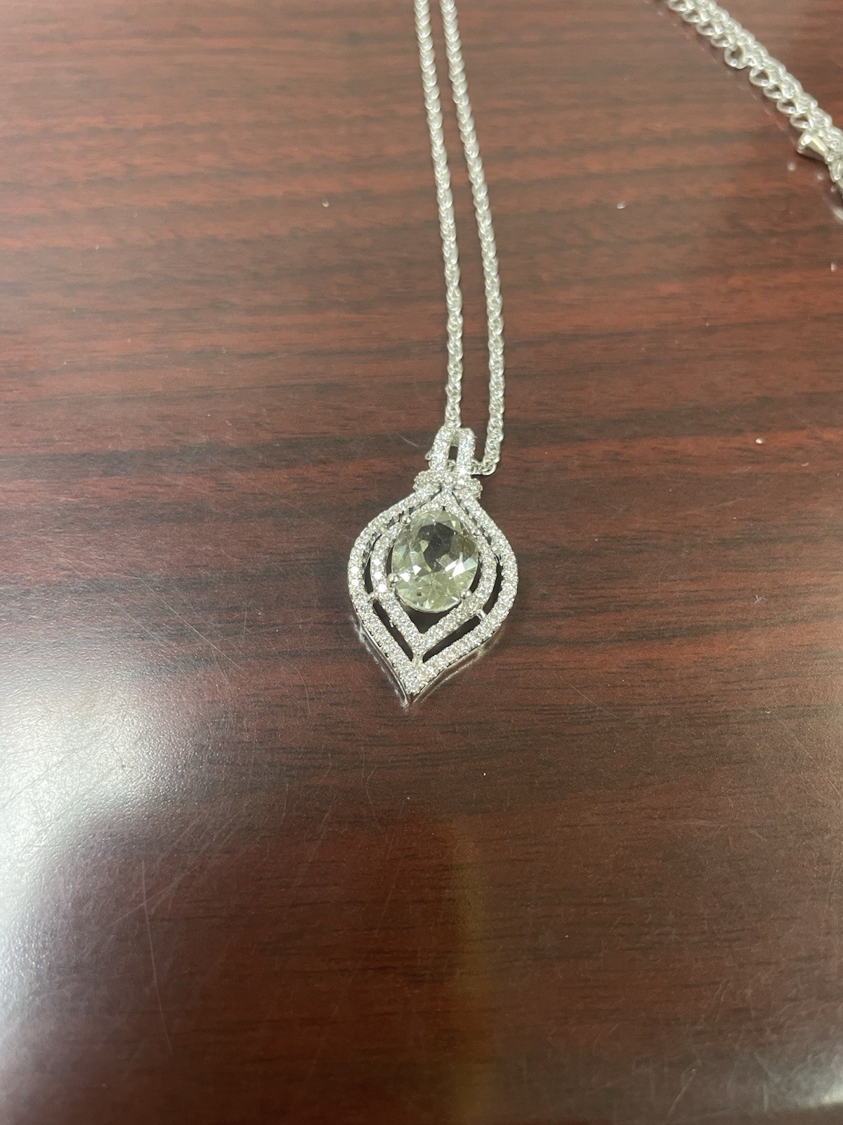 Beautiful Teardrop Pendant Necklace With Thin Chain.