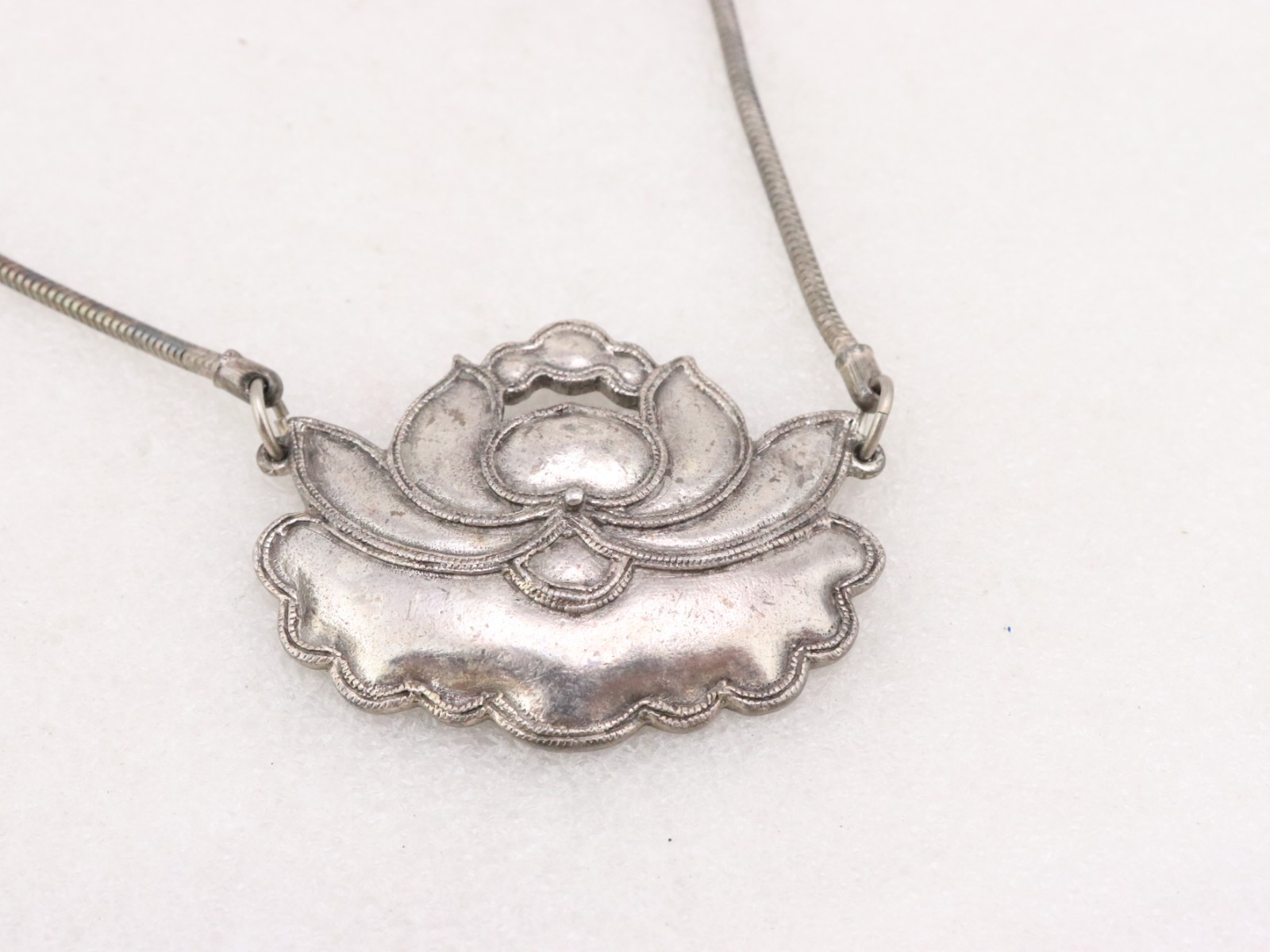 20″ Vintage Alva Museum Replicas Lotus Flower Necklace Antique Silver Tone