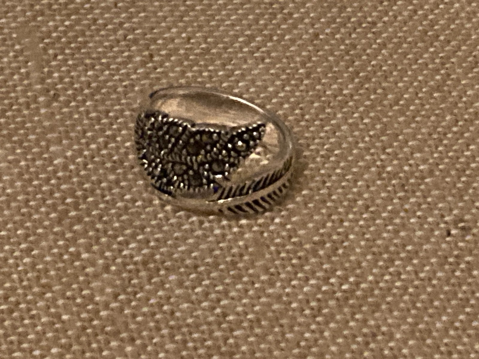 Vintage Silver Tone Marcasite Ring Leaf Feather Signed CW Size 6.5