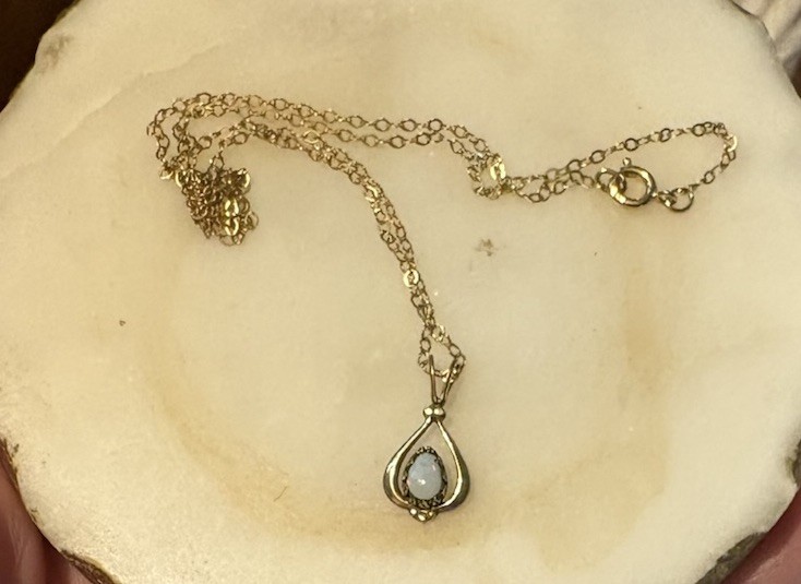Vintage Marked 1/20 14k GF Gold Filled Necklace W Opal Pendant 16” Chain 1.15g