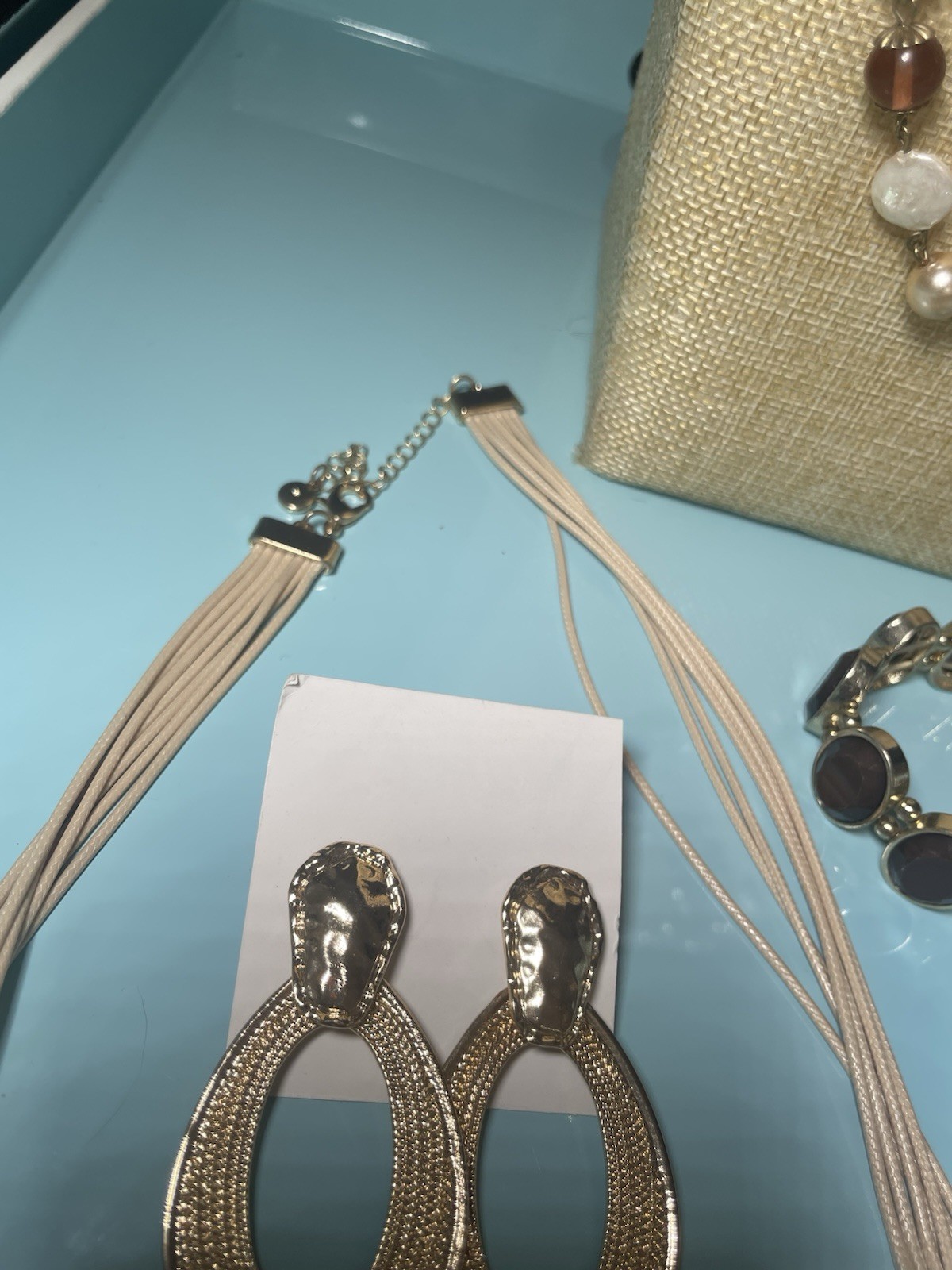 Vintage Gold Tone Fashion Jewelry Lot Necklace Bracelet Hoop Earrings Pendant