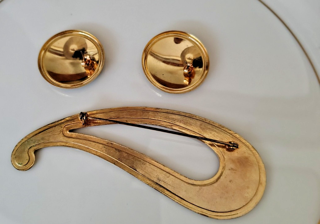 Vtg 80s Gold Tone Purple Green Navy Swirl Enamel Paisley Brooch & Earrings Set