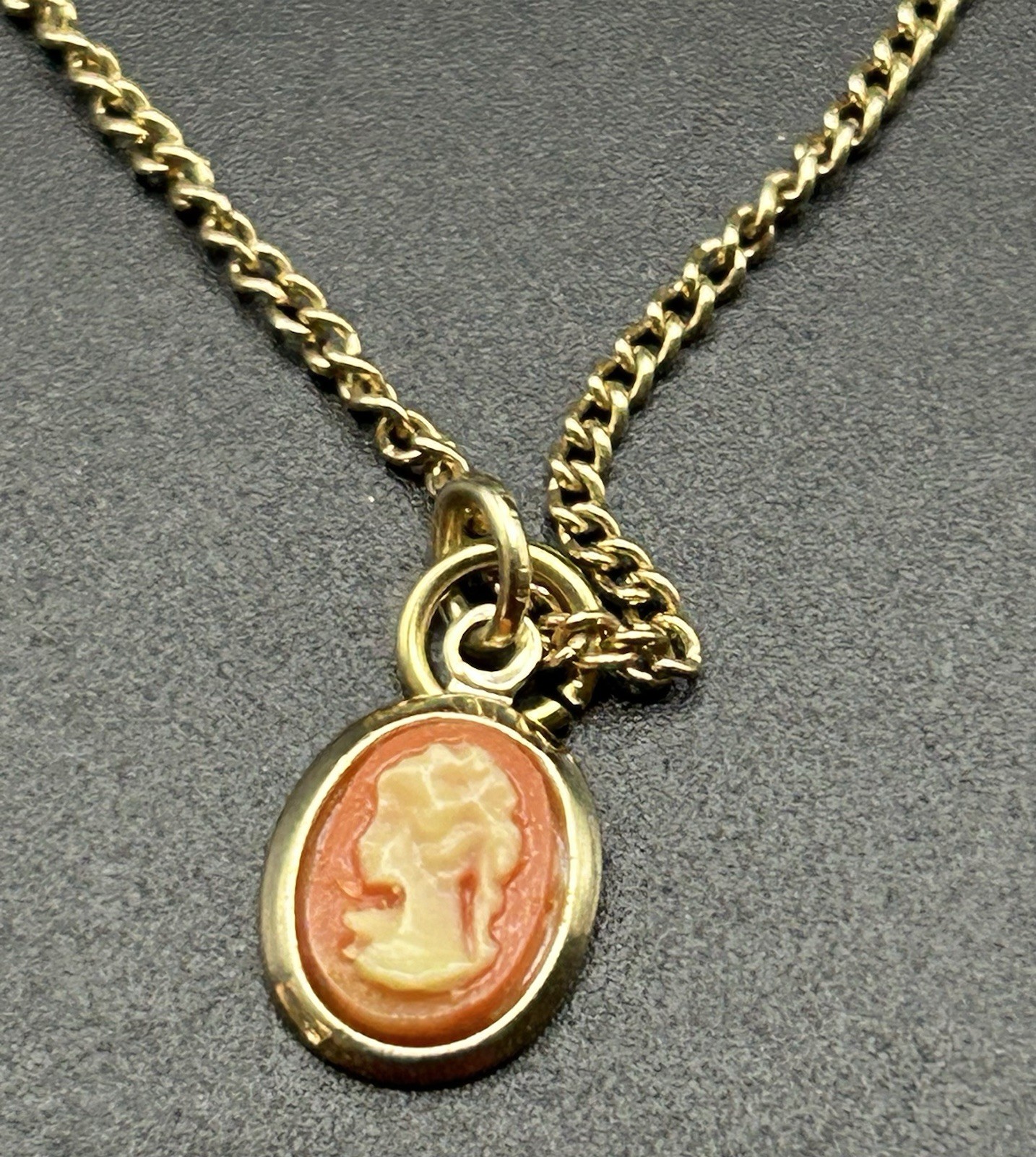 VTG Gold Tone Oval Cameo Jewelry Set Necklace Bracelet Ring Earrings for Child