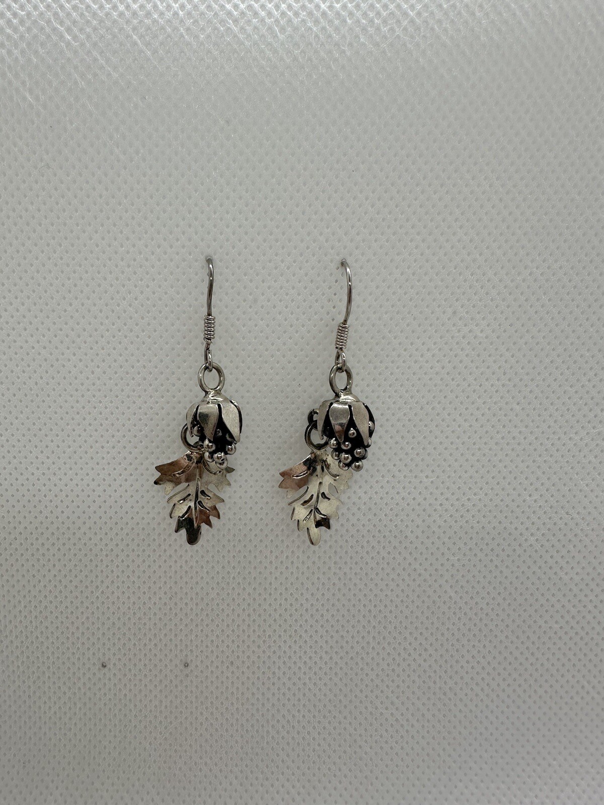 VINTAGE STERLING SILVER EARRINGS BUNCH OF GRAPES DANGLES Made In Mexico 925