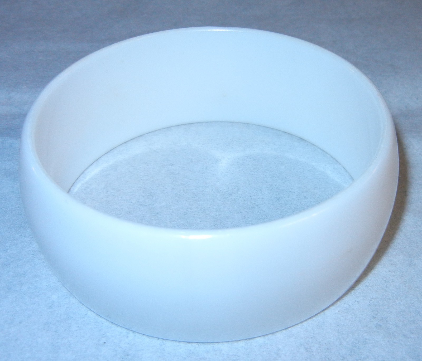 5 Vintage Plastic Acrylic, Glass Mod Bangle and Stretch Bracelets-Nice Wearable