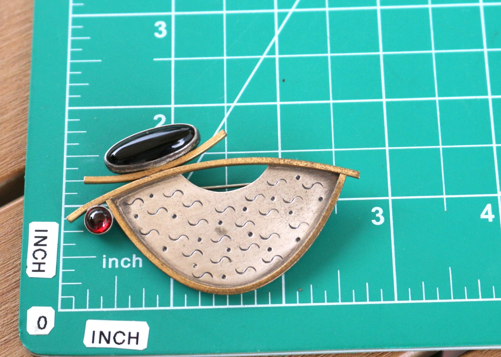 VTG Modernist Deborah CLOSE Sterling Mixed Metal Garnet Cabochon Onyx Pin Brooch