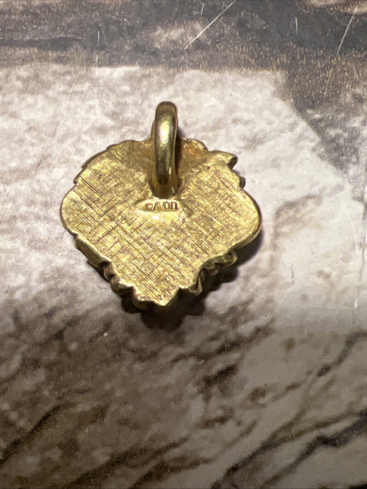 Vintage Avon Victorian Style Ceramic & Metal Rose Pendant Chain Not Included