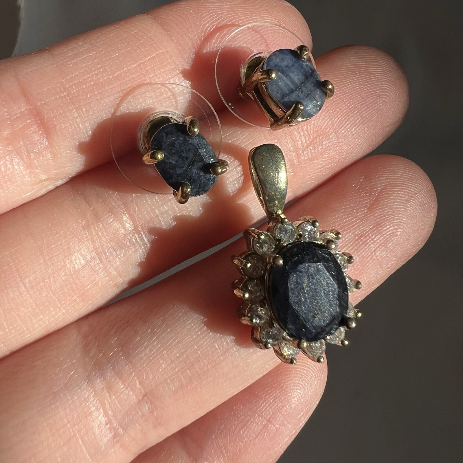 Vintage Blue Iolite Gemstone Gold Tone Pendant Stud Earrings Estate Jewelry Set