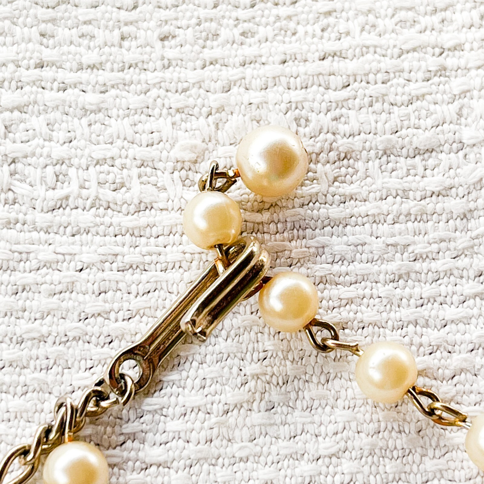 Vintage 1950s Faux Pearl Station Necklace Gold Tone Chain Romantic Cottagecore