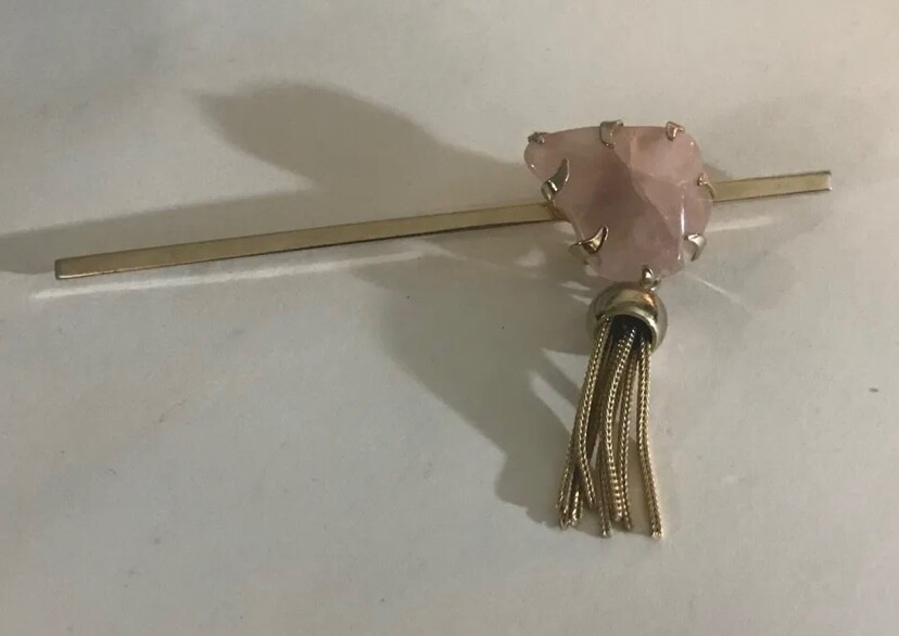 Stunning Vintage Gold Tone Genuine Rose Quartz Long Bar Brooch Pin