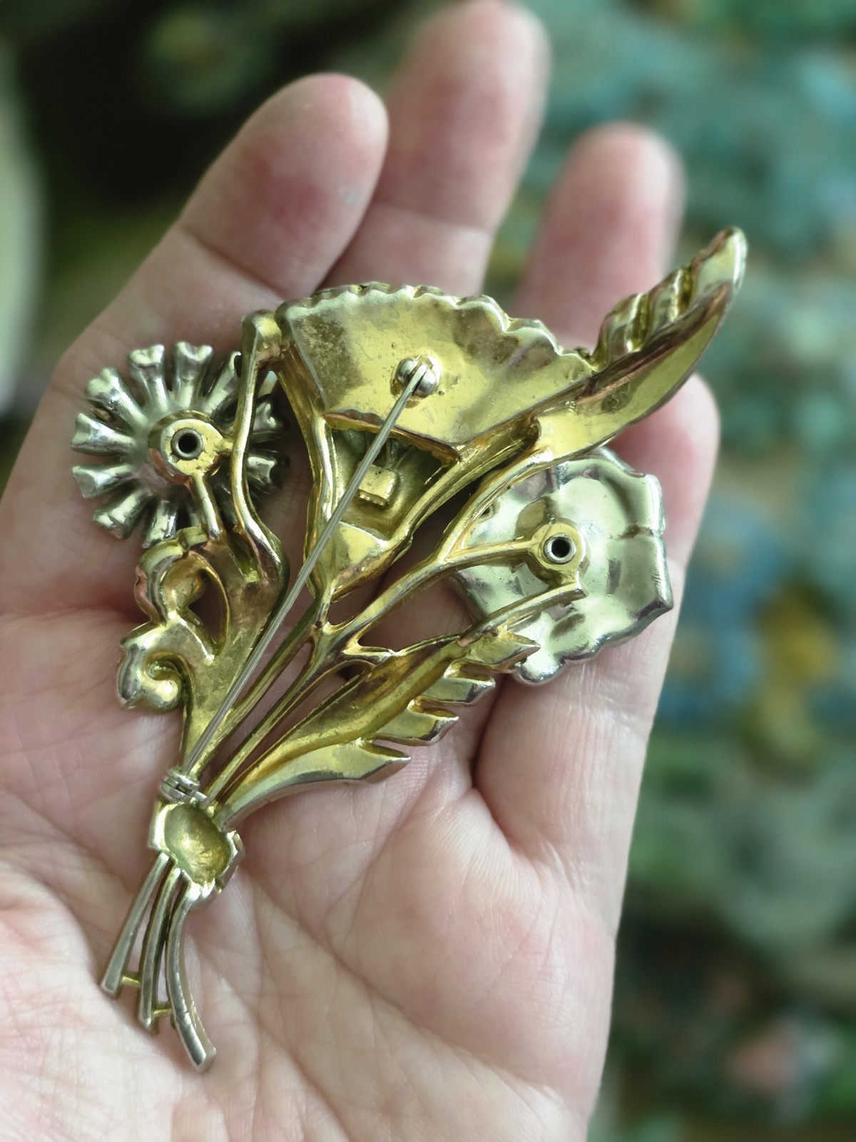 Goldtone Floral Rhinestone Deco Era Brooch Glass Bead Stamen
